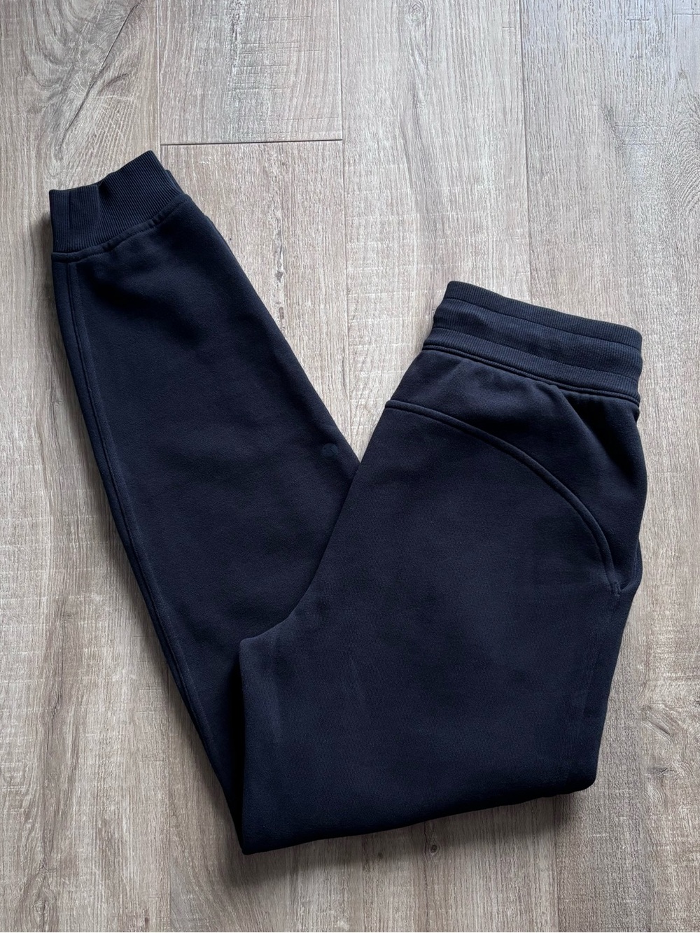 Lululemon Scuba Jogger in Black